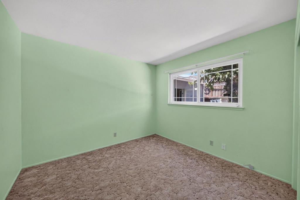 8431 Wayland Lane Property Photo 28