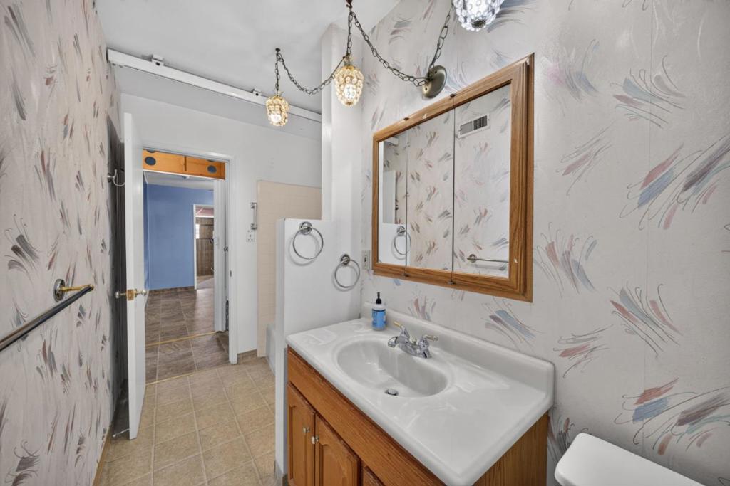 8431 Wayland Lane Property Photo 30