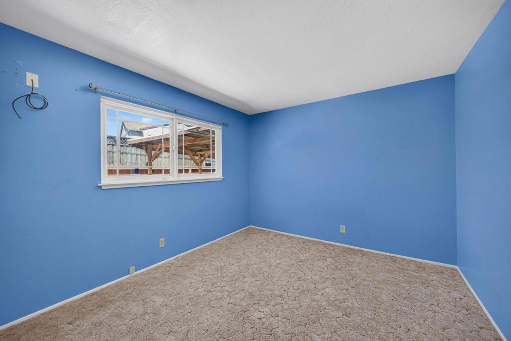 8431 Wayland Lane Property Photo 31