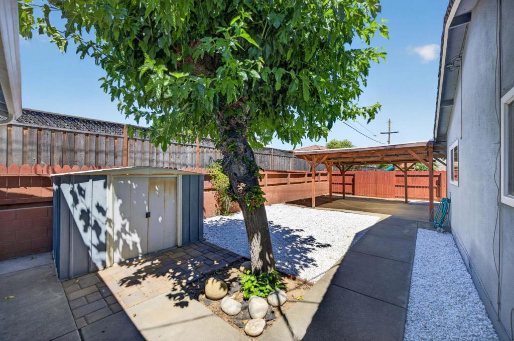 8431 Wayland Lane Property Photo 43