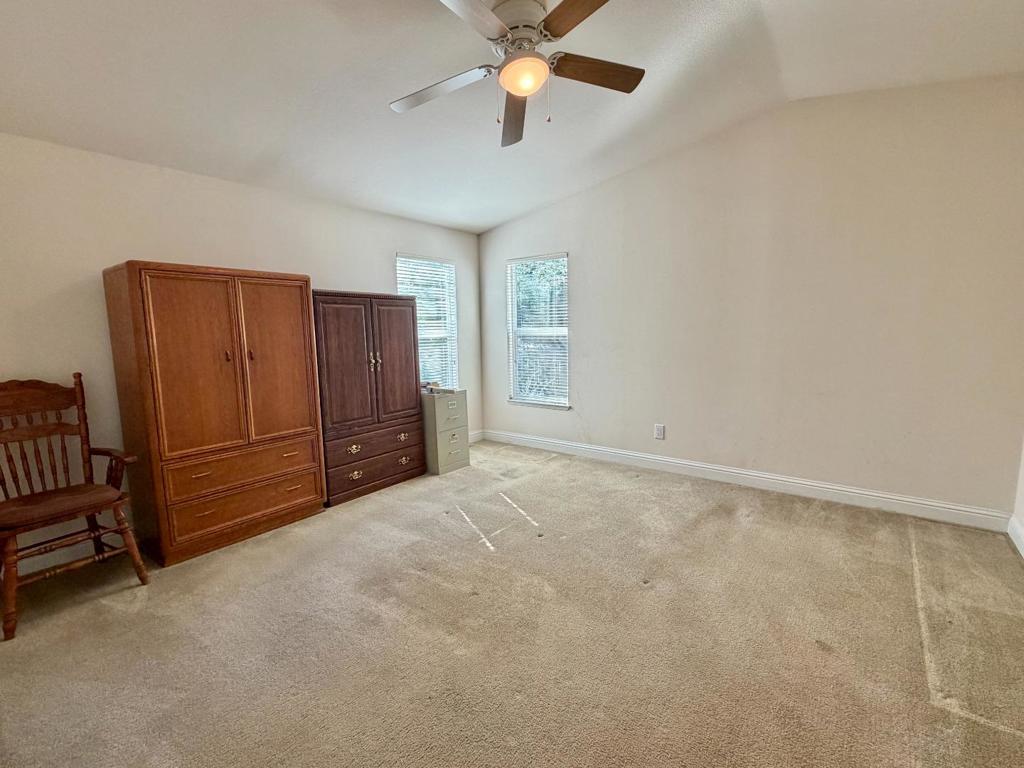325 Sylvan Avenue 52 Property Photo 10