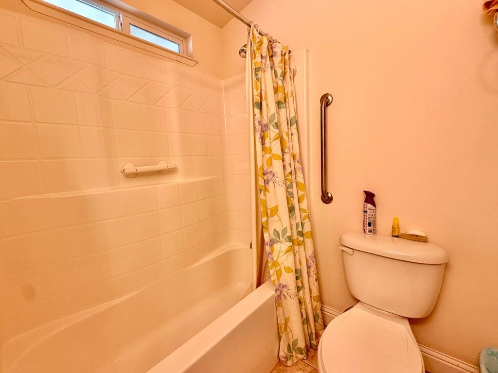 325 Sylvan Avenue 52 Property Photo 14