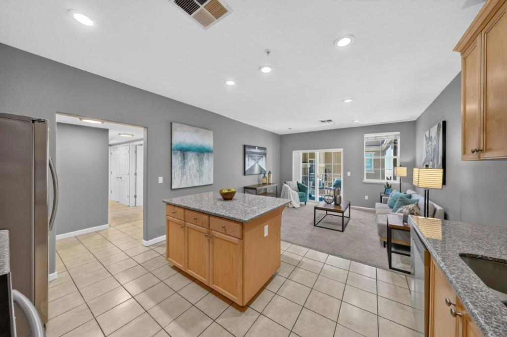 88 N Jackson Avenue 307 Property Photo 11