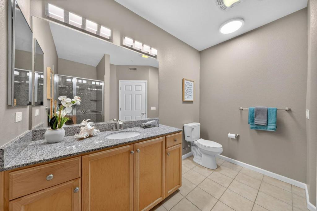 88 N Jackson Avenue 307 Property Photo 16
