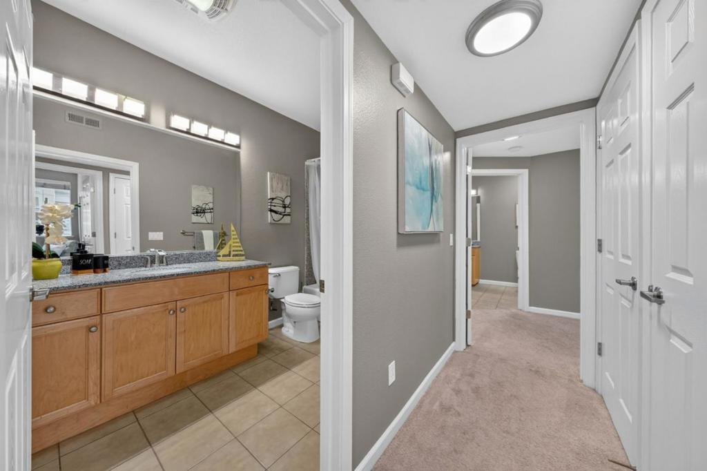 88 N Jackson Avenue 307 Property Photo 25