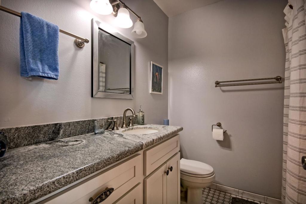 825 Balboa Avenue 205 Property Photo 10