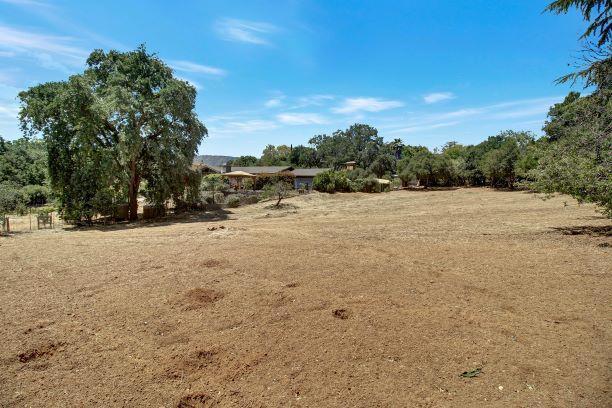 14171 Chester Avenue Property Photo 12
