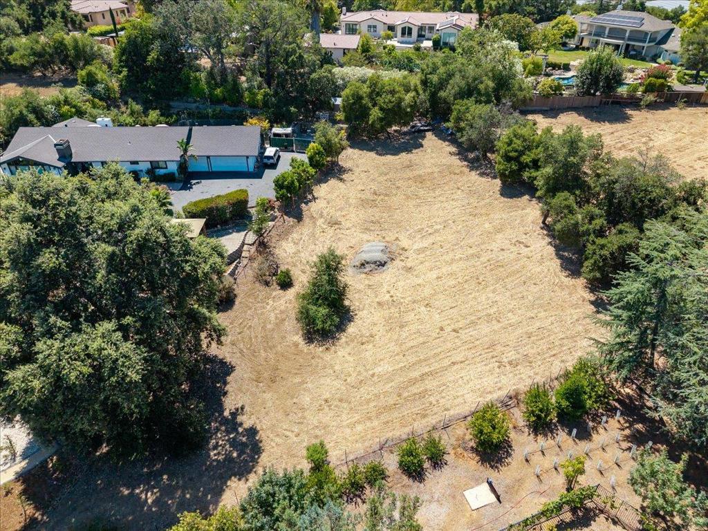 14171 Chester Avenue Property Photo 17