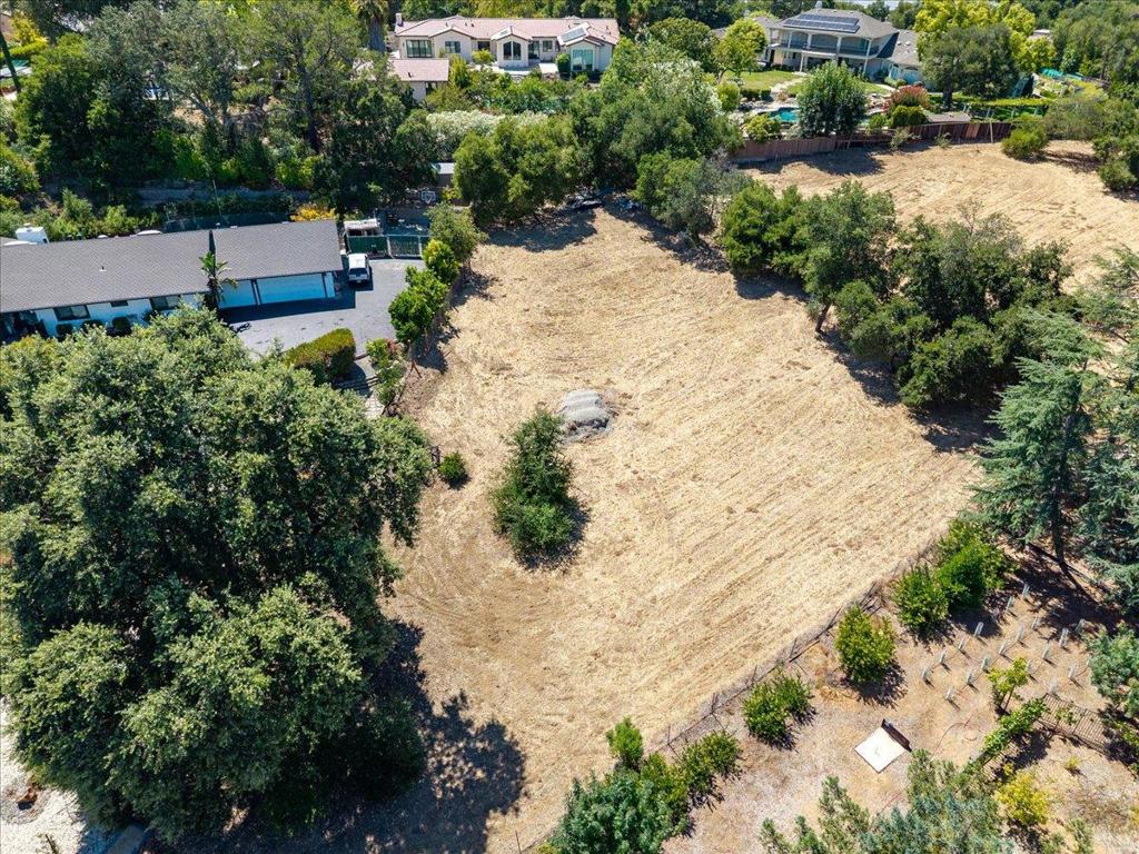 14171 Chester Avenue Property Photo 18