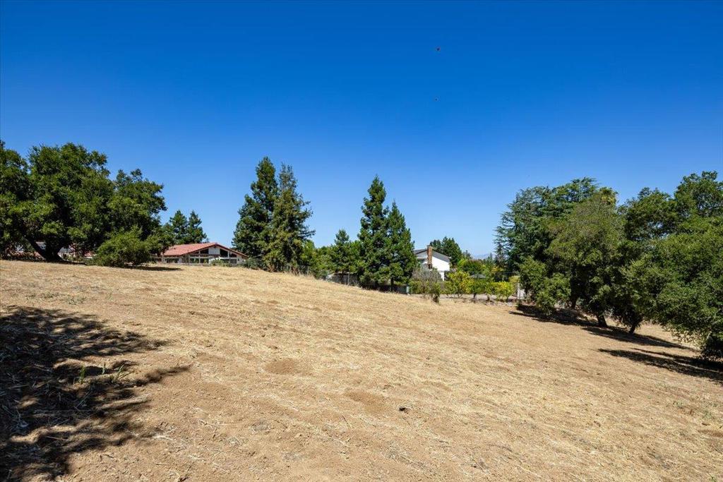 14171 Chester Avenue Property Photo 58