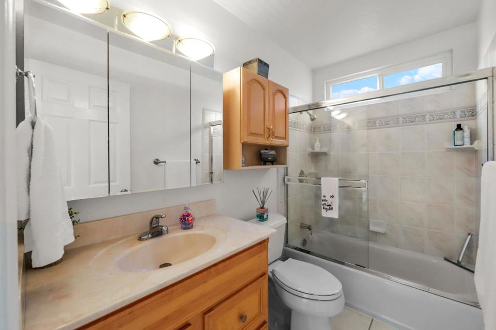 488 Madison Court Property Photo 19