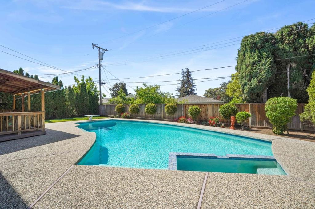 529 Bryce Court Property Photo 31