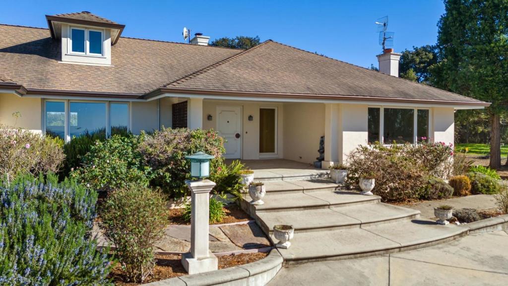 900 E Bel Mar Drive Property Photo 6