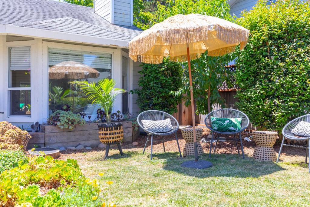 1739 Katrina Court Property Photo 4
