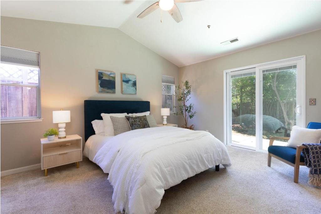 1739 Katrina Court Property Photo 17