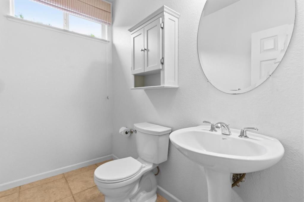 5011 Pacific Crest Drive Property Photo 10