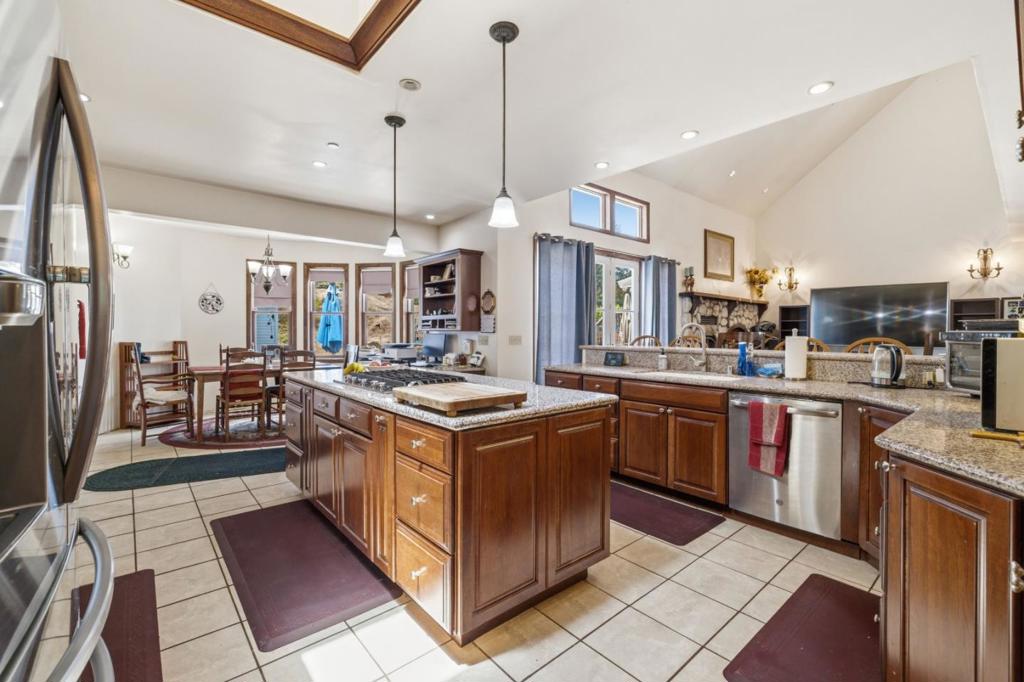 16595 Jamison Creek Road Property Photo 7