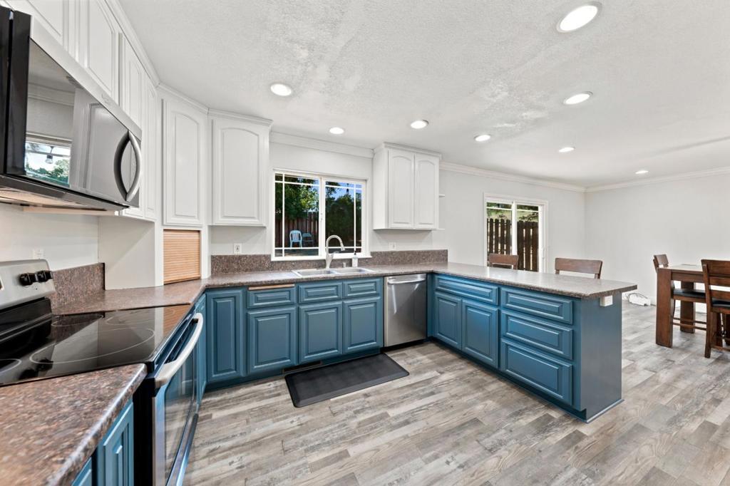 9932 Fairway Drive Property Photo 19