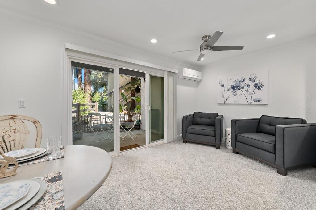 2209 Summereve Court Property Photo 1