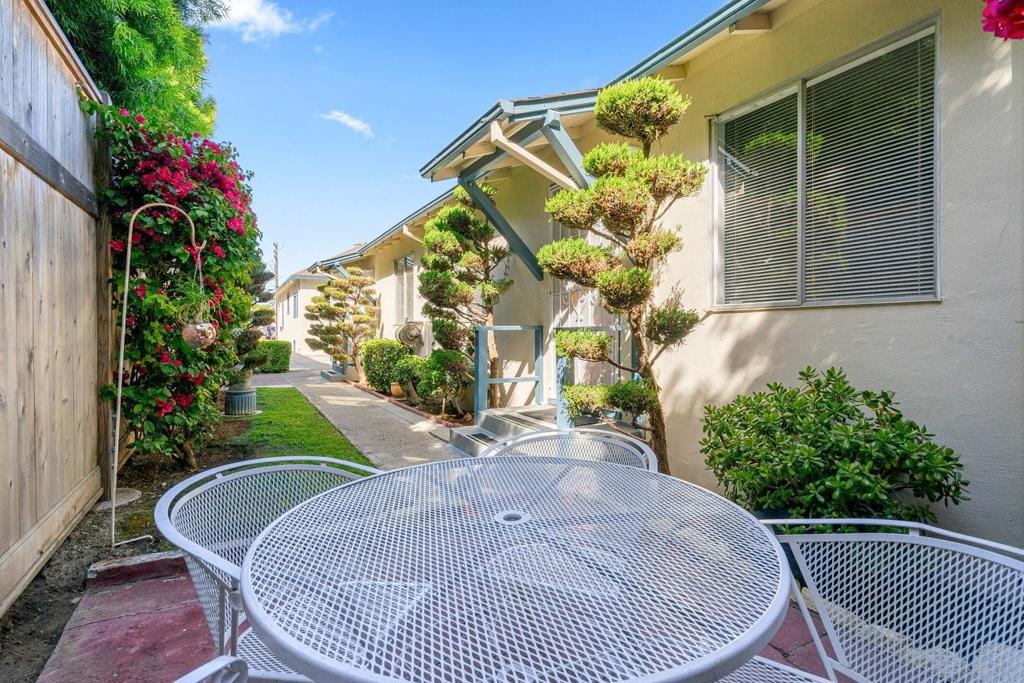 3430 The Alameda Property Photo 41