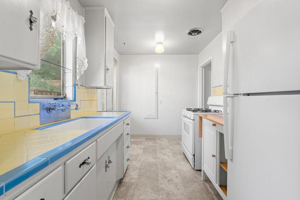 3430 The Alameda Property Photo 45