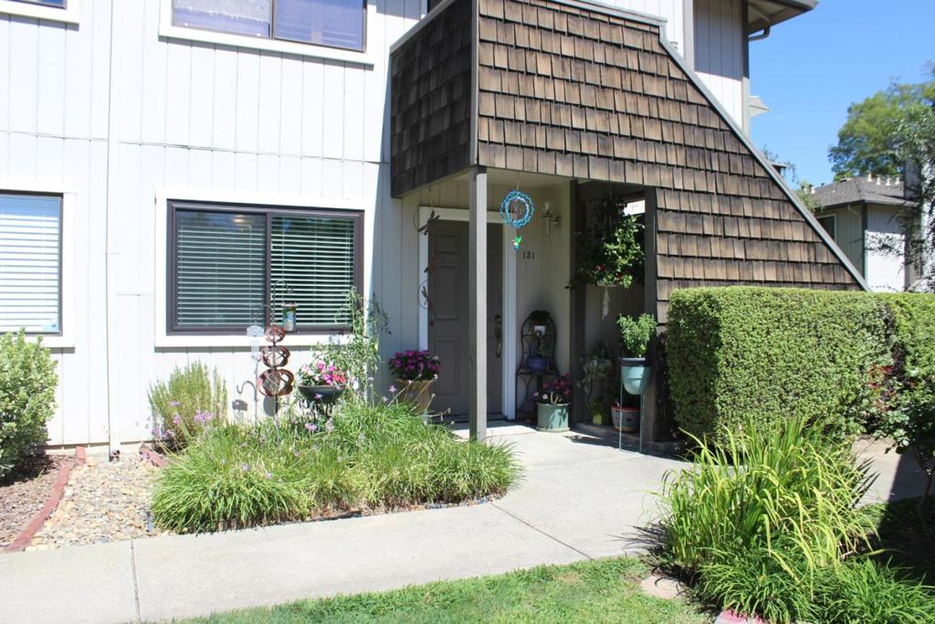 131 La Crosse Drive Property Photo 1