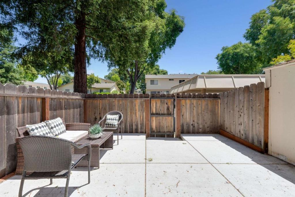 3696 Woodbine Way Property Photo 39