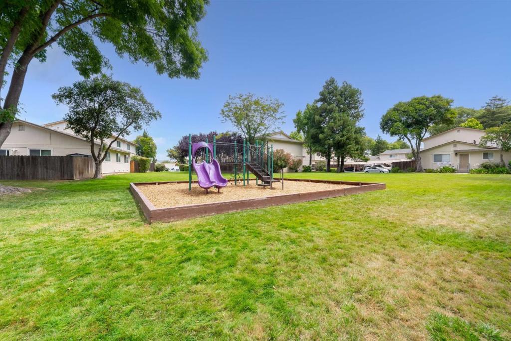 3696 Woodbine Way Property Photo 43