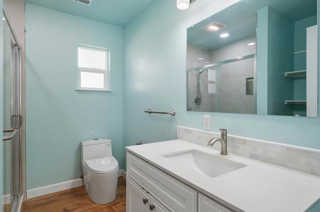 841 Georgia Street Property Photo 33