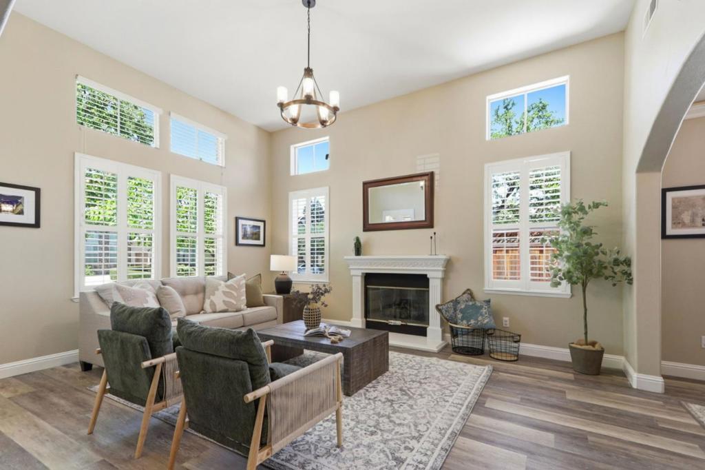 16815 Cabernet Circle Property Photo 8