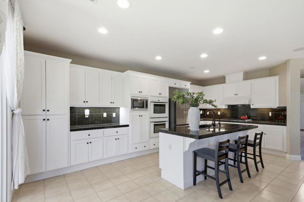 16815 Cabernet Circle Property Photo 14