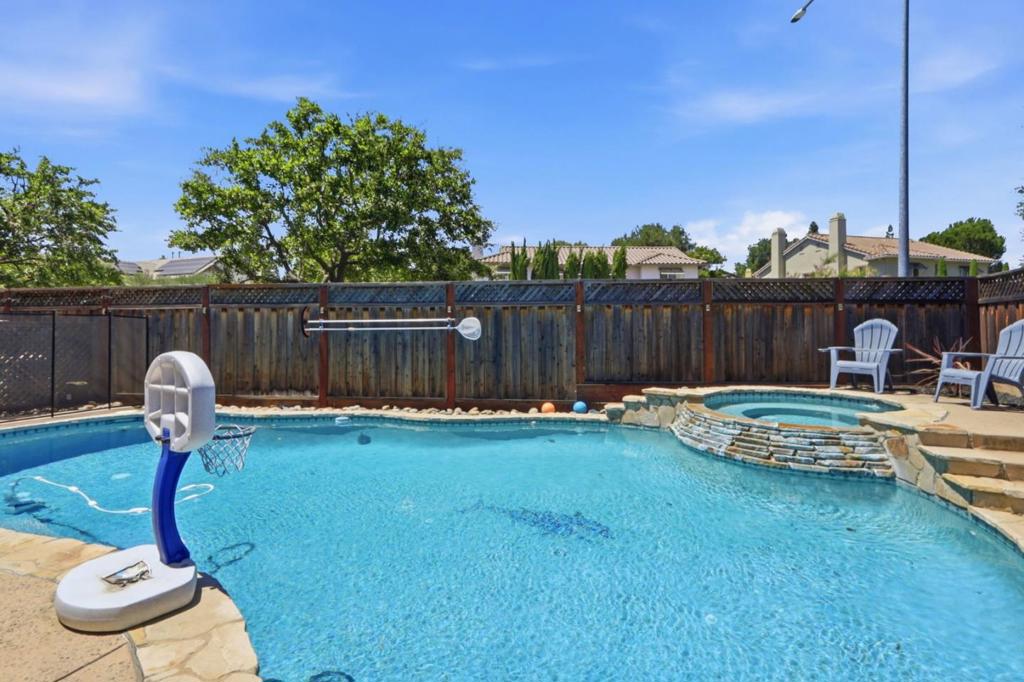 16815 Cabernet Circle Property Photo 44