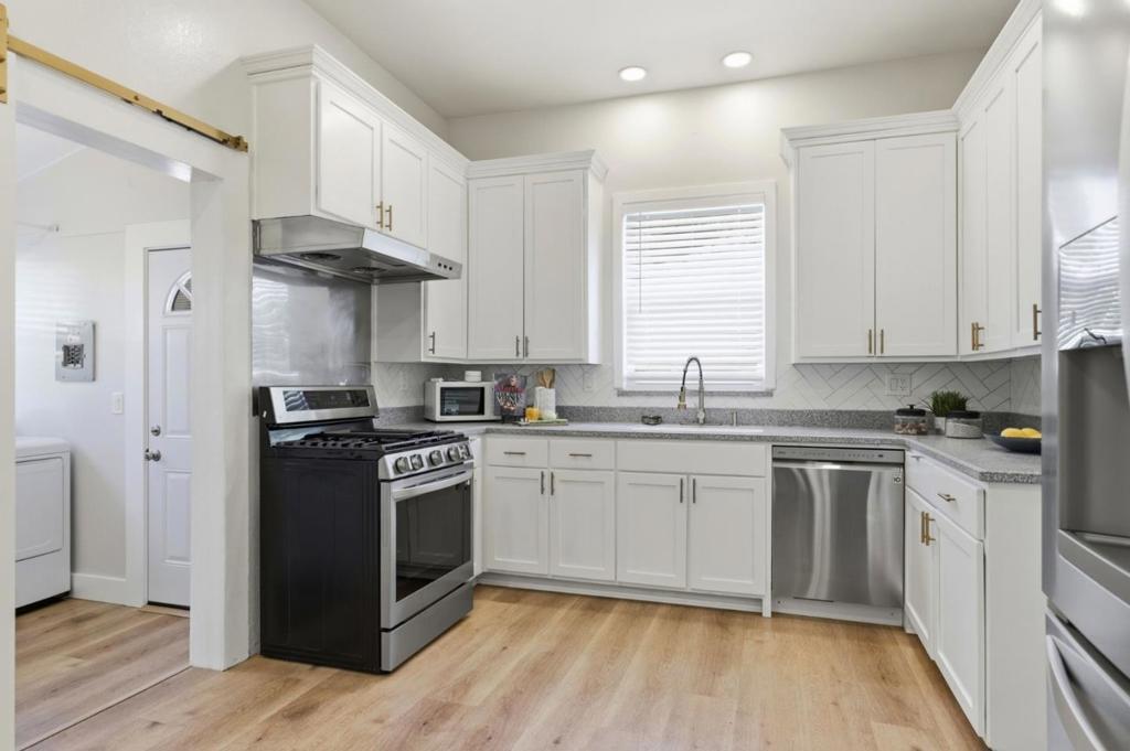 194 4th Street Property Photo 4