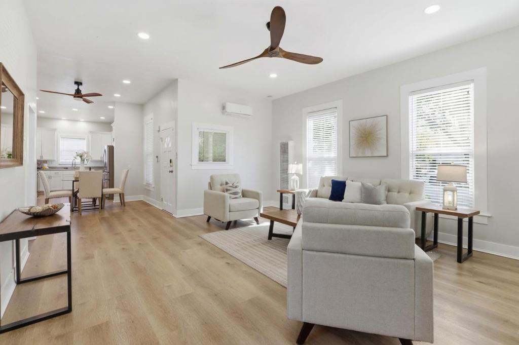 194 4th Street Property Photo 8