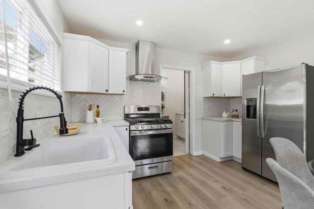 194 4th Street Property Photo 14