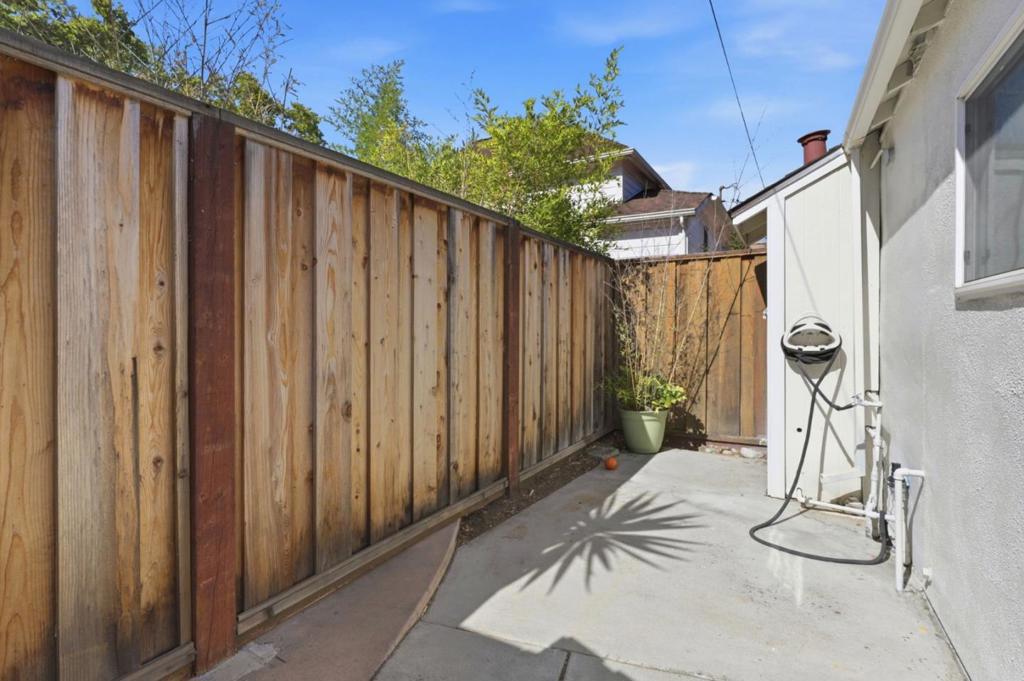 194 4th Street Property Photo 36