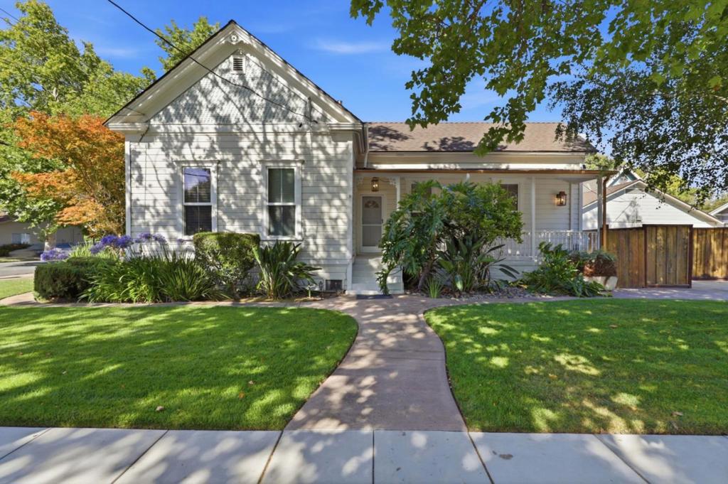 194 4th Street Property Photo 40