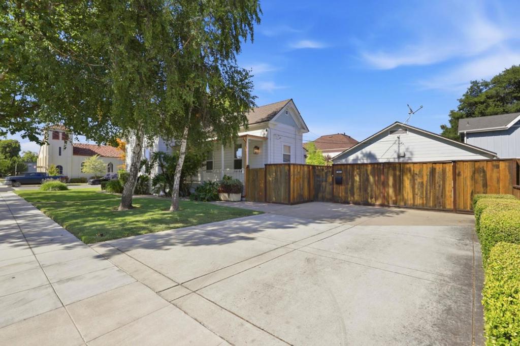 194 4th Street Property Photo 42