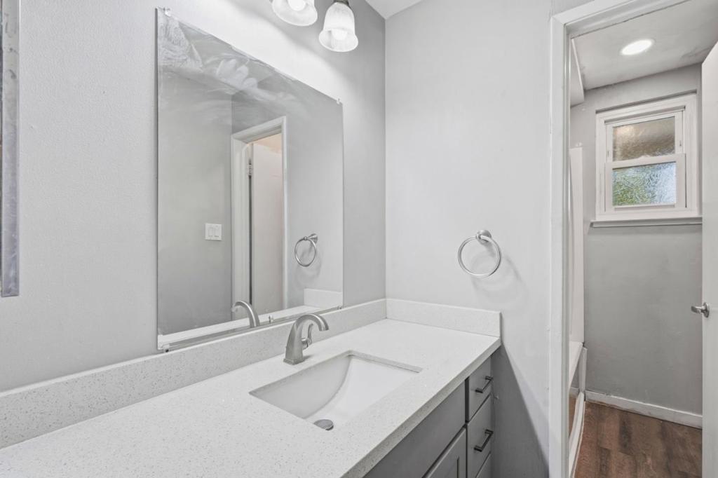 1806 Chinquapin Court C Property Photo 10