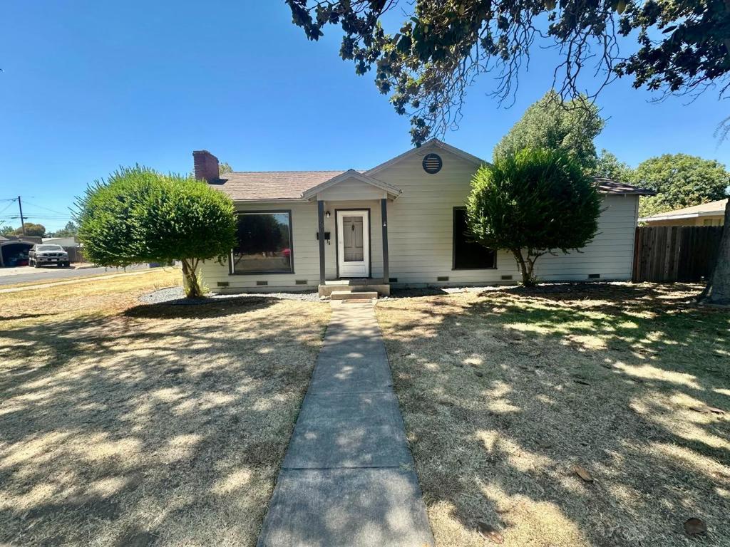 820 Monterey Avenue Property Photo 1