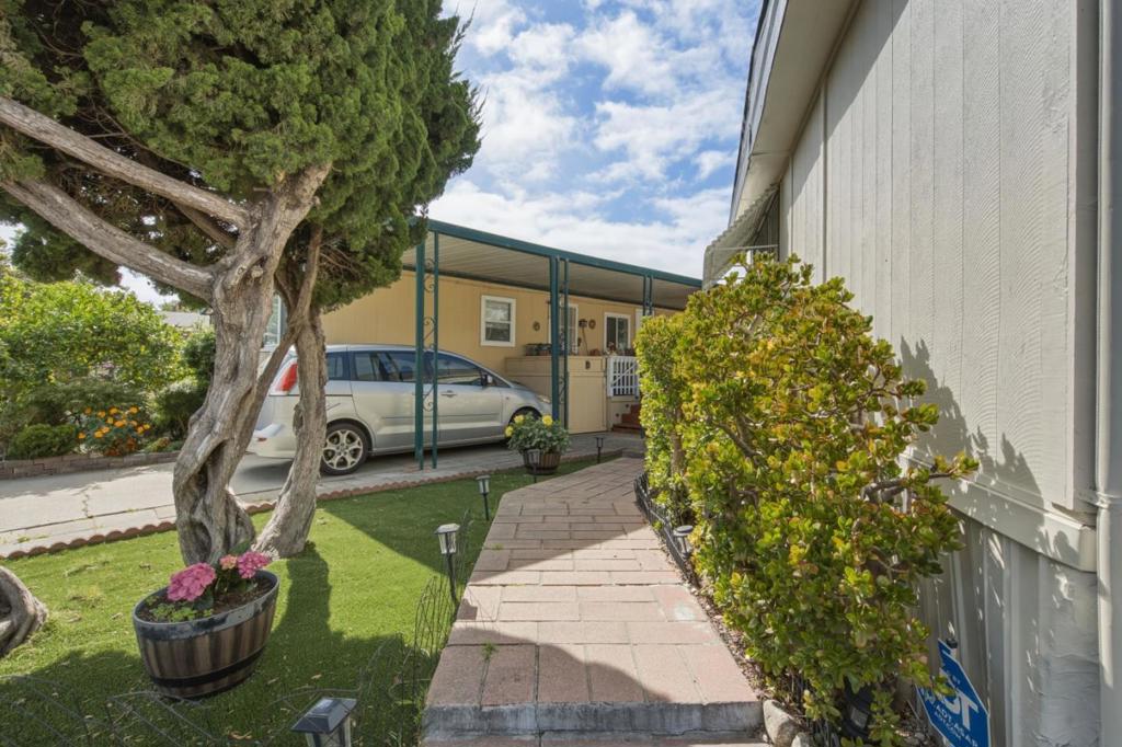 13962 Monte De Oro 46 Property Photo 34