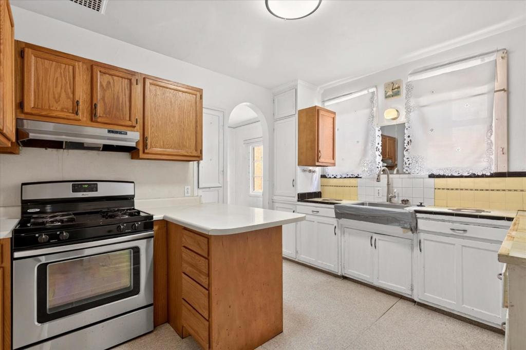 3526 Brighton Avenue Property Photo 10