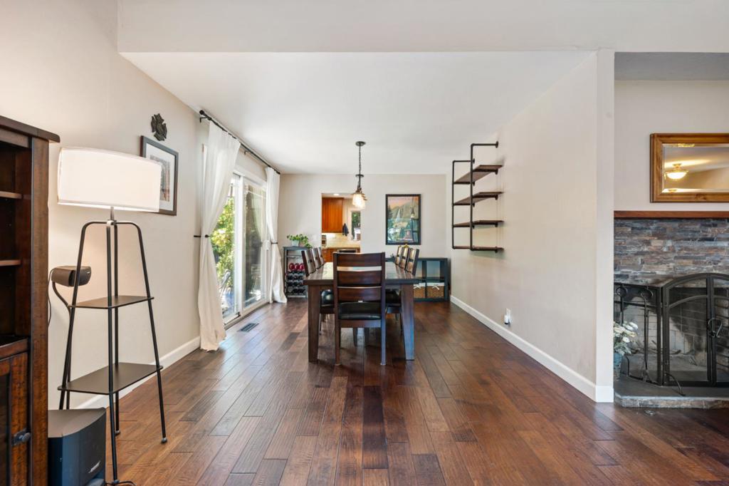 1080 Easy Street Property Photo 7