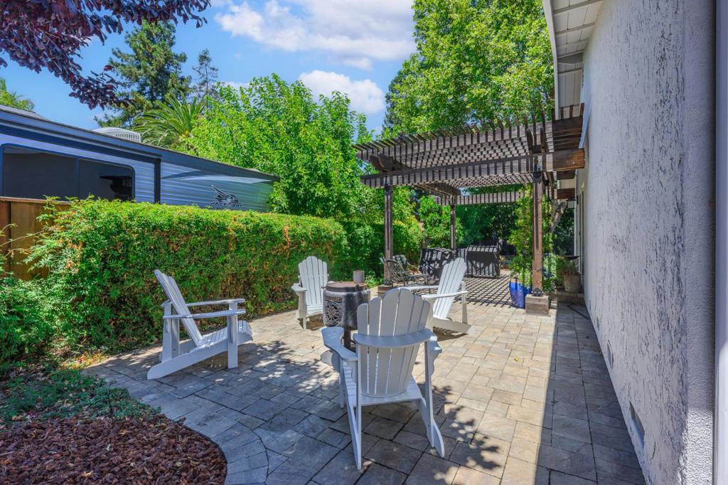 1080 Easy Street Property Photo 26