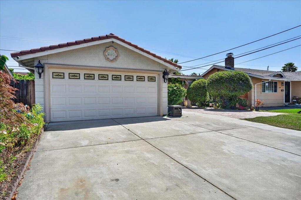 990 Sinbad Avenue Property Photo 5