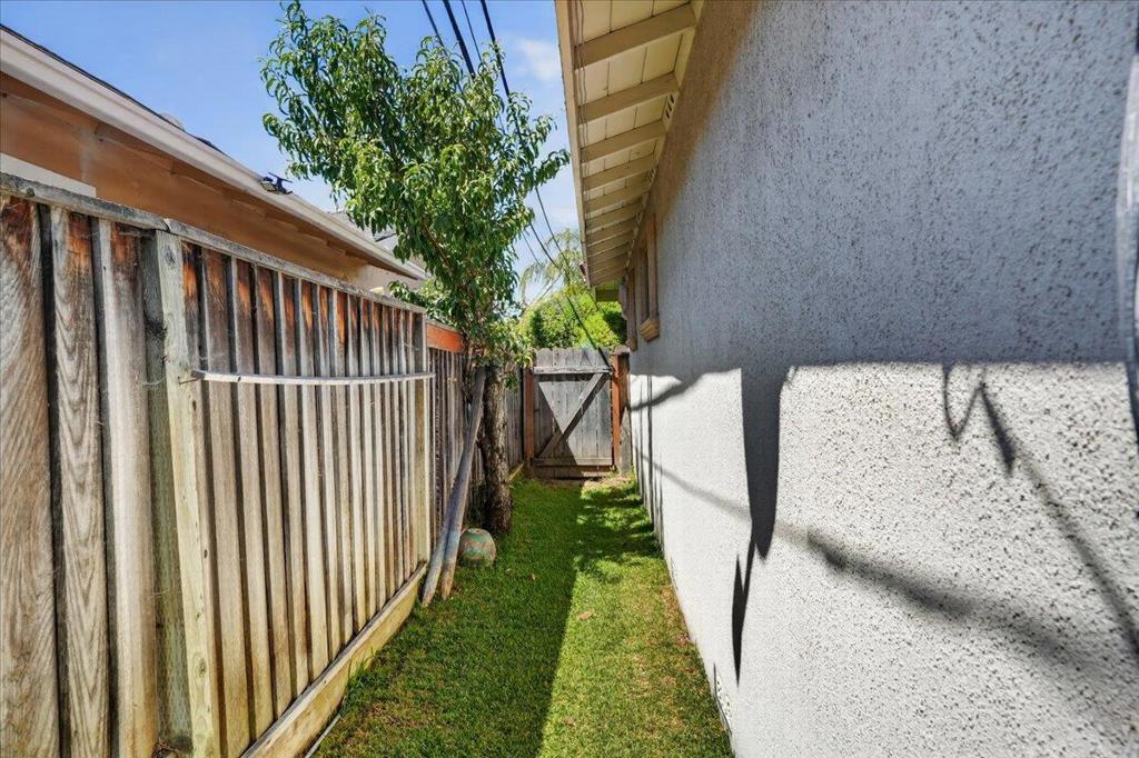 990 Sinbad Avenue Property Photo 36