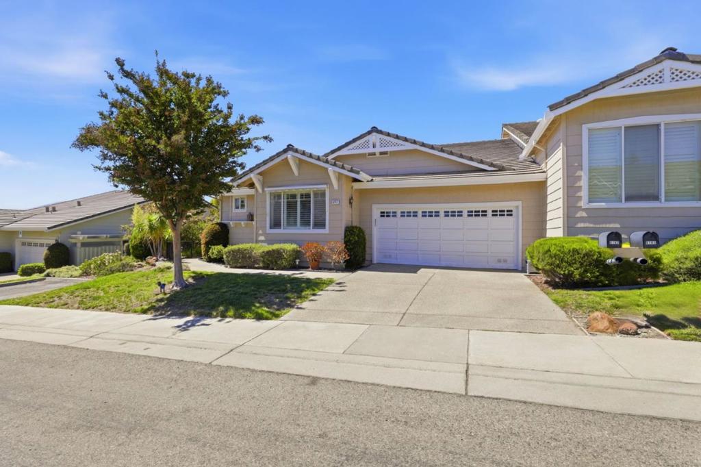 8762 Mccarty Ranch Drive Property Photo 2