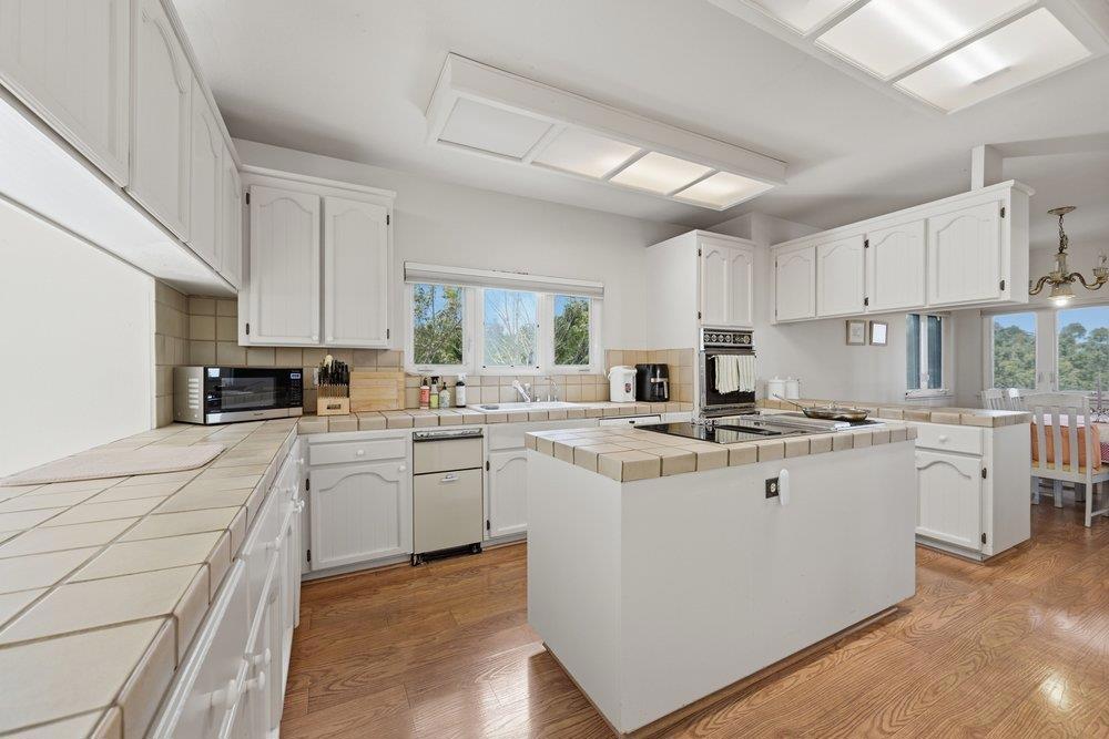 36 Eugenia Way Property Photo 6