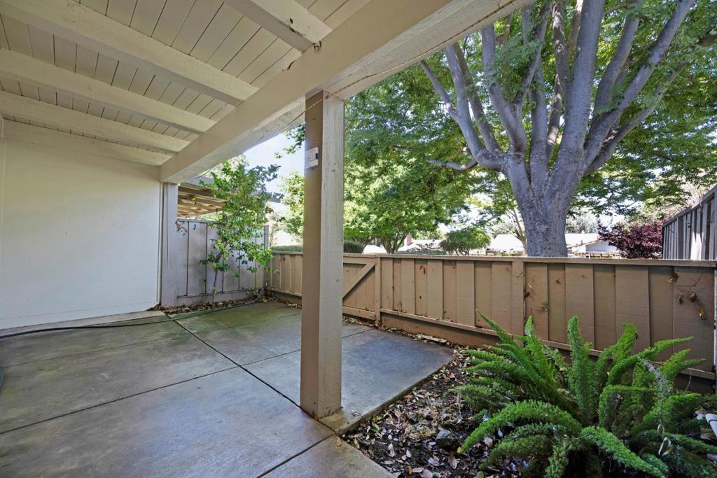 5118 Cribari Place Property Photo 9