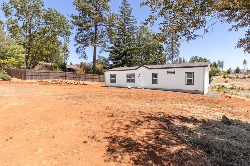 5570 De Sante Lane Property Photo 25
